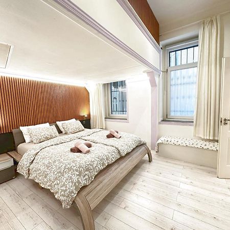 Yes, Yes! Lovely Apartment Good Amenities Budapest Center Buitenkant foto