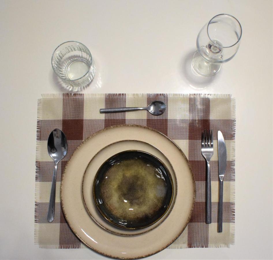 Yes, Yes! Lovely Apartment Good Amenities Budapest Center Buitenkant foto